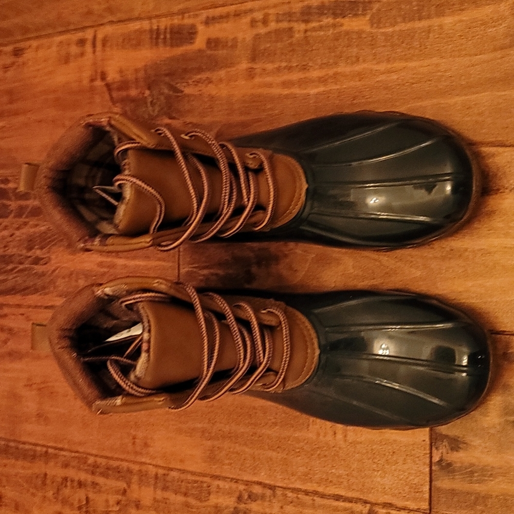 Jessica Carlyle lined Duck Boots - size 9